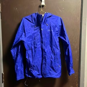 PATAGONIA Women's Large wind hooded breaker.
